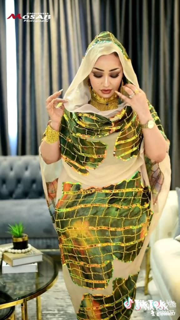 توب حرير لامي مشغول