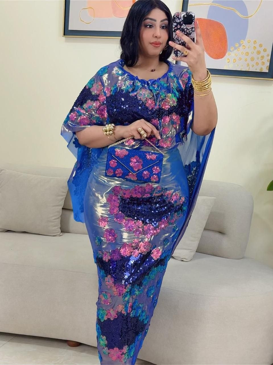 توب لامي مشغول مع الشنطه