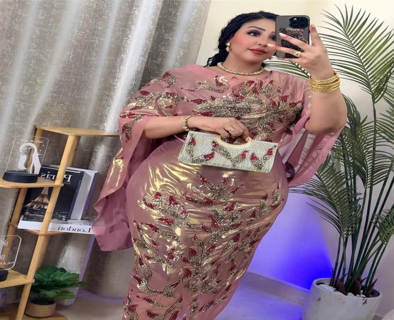 توب لامي مشغول مع الشنطه